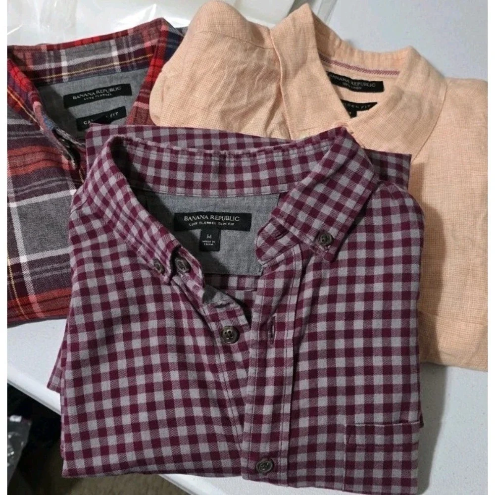 Lot of 3 Banana Republic Button Down Shirts Men's Size Medium Linen Camden Fit
